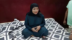 Girlfriends fuck their cocks in the vagina and ass under the mistletoe