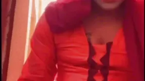 Cute babe posing for first time on cam