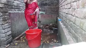 Cute petite girlнимает herself at home and shows her