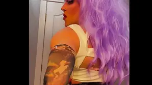 A beautiful woman with big ass enjoys sensual solo sex