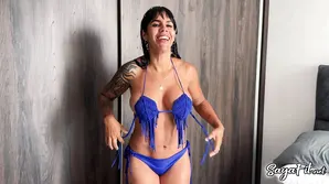 The reporter met a man with a big cock in the pants