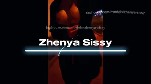 The pretty woman comes to the shop to buy new jeans