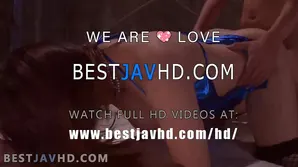 A blonde girl has a lot of fun with her strong bodybuilder boyfriend