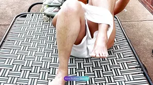 A hot chick with a great ass wears glasses and makes a blowjob